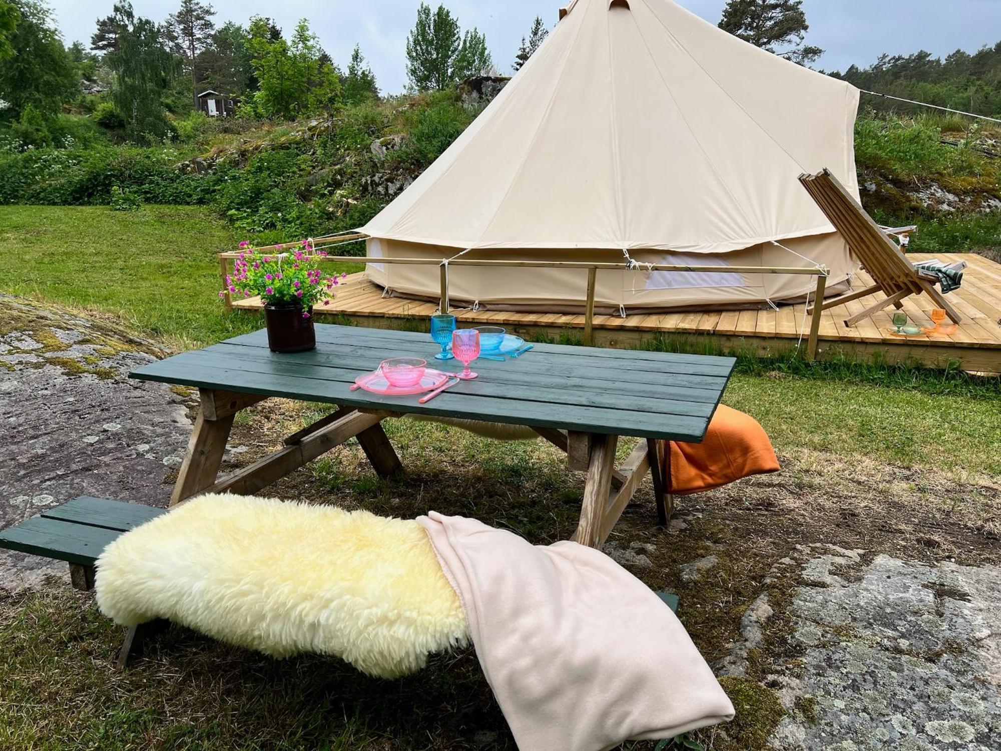 Hommen Gard Glamping Hotell Risør Exteriör bild